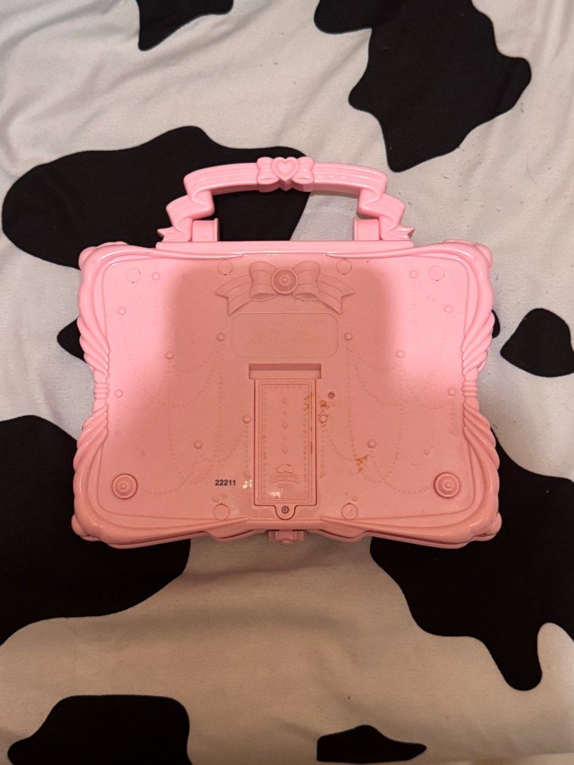 Smile pretty cure precure decor decor (not working) (Category: Figurines & Statues) located in Manila. Submitted by weive (Listing ID 1393426760, Image 2). Description: Comes with 4 decor pieces. Light scratches on the side. DM if interested..