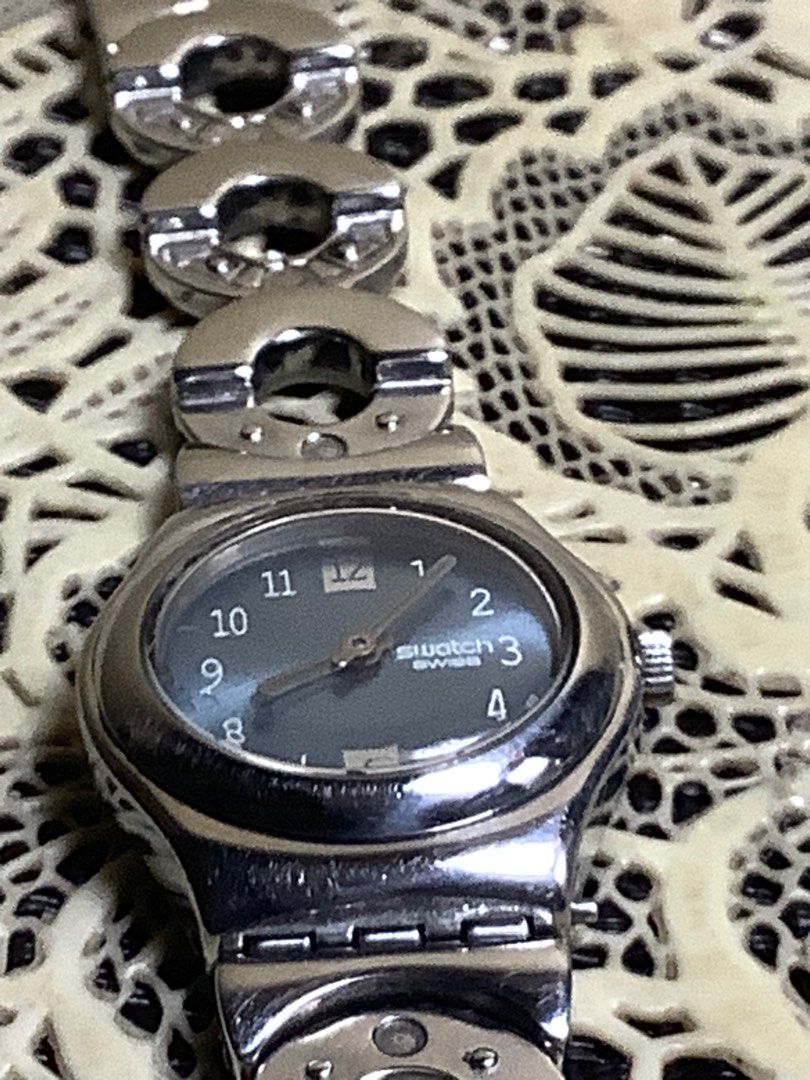 Swatch irony small face stainless steel (Category: Men's Watches) located in Makati City. Submitted by giftidea123 (Listing ID 1393374293, Image 1). Description: .
