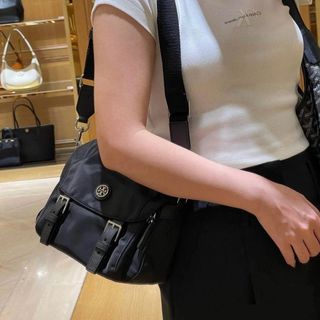 (Category: ) located in . Submitted by luxe_pick_planet (Listing ID 1393330393, Image 1). Description: .