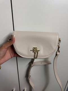 （分類：）位於 。 由 papercheungcy 提交（商品編號 1393400289，圖片 1）。簡介： 。