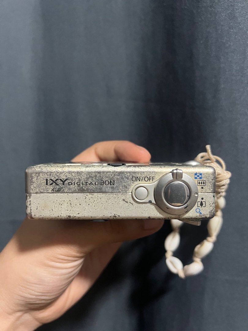 UNTESTED Digicam Canon Ixy Digital 30A (Category: Cameras) located in Marikina City. Submitted by s.cyrelle2202 (Listing ID 1393375207, Image 2). Description: UNTESTED!!! For parts / For repair. Buy at your own risk. Strictly no return and no refund. Canon Ixy Digital 30A Condition: 5/10 Open for LBC COP or J&T delivery (payment first). Shipping shouldered by the buyer. .