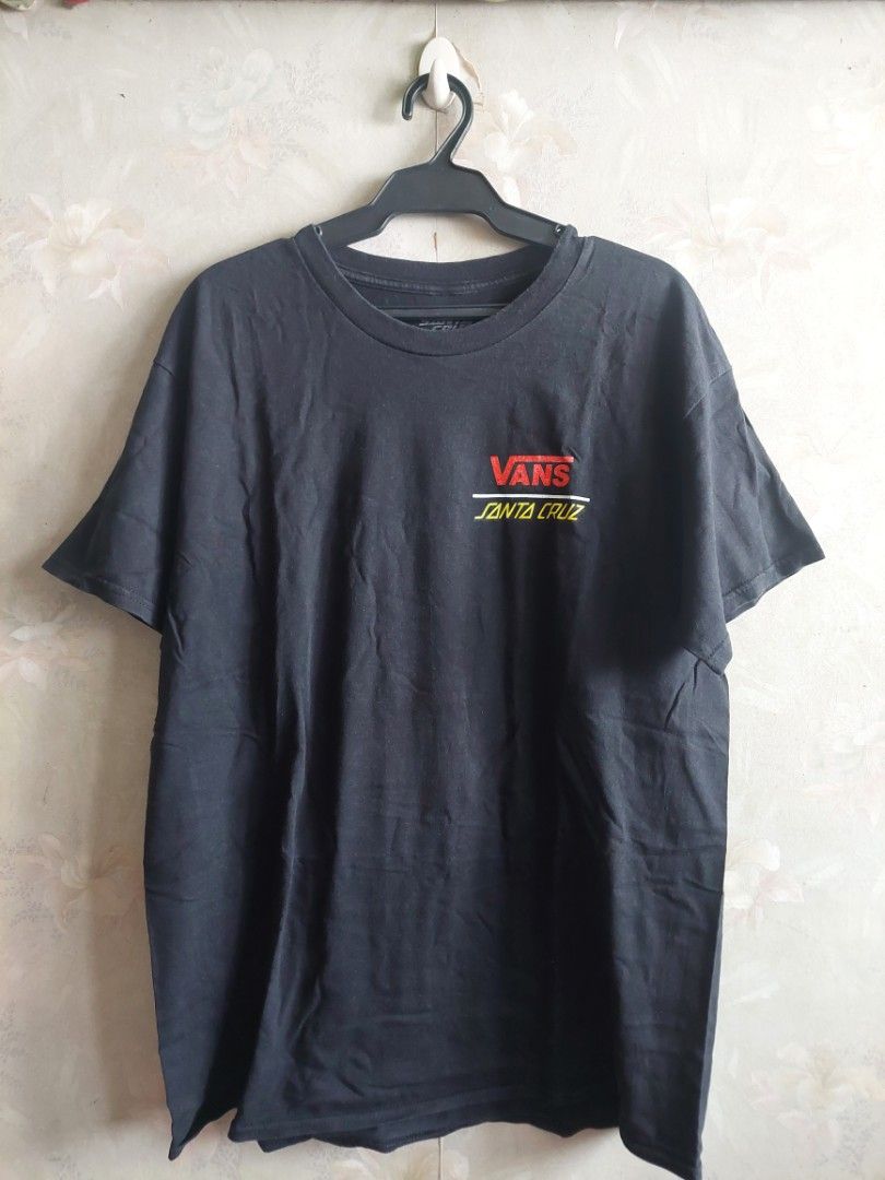 Vans Santa Cruz Shirt (Category: Tshirts & Polo Shirts ) located in Manila. Submitted by khuzko (Listing ID 1393299082, Image 1). Description: 📌Decent Condition 📌Authentic 📌Loc: Sta Mesa, Manila 📌Mop: gcash 📌Mod: lalamove (sf will be shouldered by buyer) 📌Negotiable if purchasing 4 or more clothes 📌Pm for more pics & details Tags: Ukay Ukay, Pre Loved, Clothes, Vans, Santa Cruz.