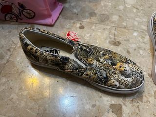 （分類：）位於 。 由 douglas106 提交（商品編號 1393293840，圖片 1）。簡介： 。