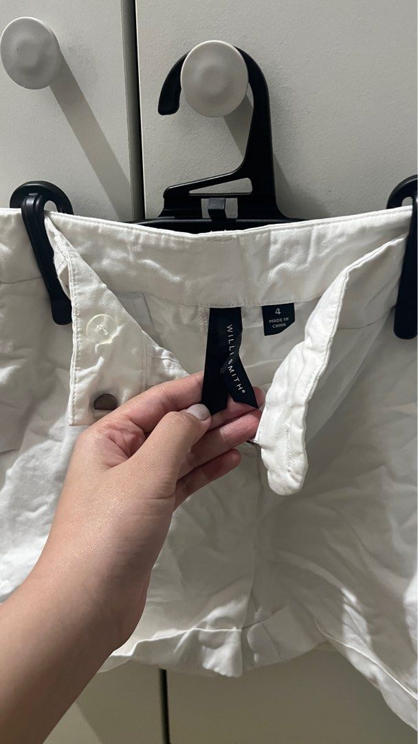 Will Smith White shorts (Category: Shorts) located in Marikina City. Submitted by sofiafntblla (Listing ID 1393388158, Image 2). Description: .