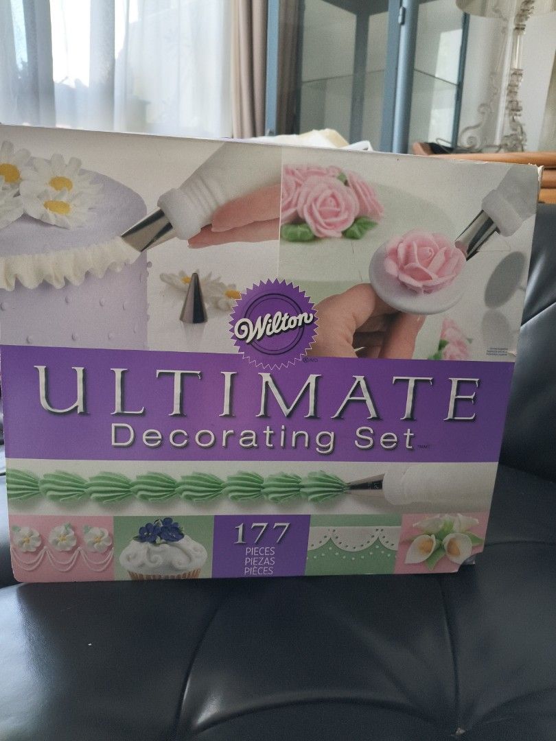 Wilton Cake Decorating Kit Almost Complete Set Furniture Home
