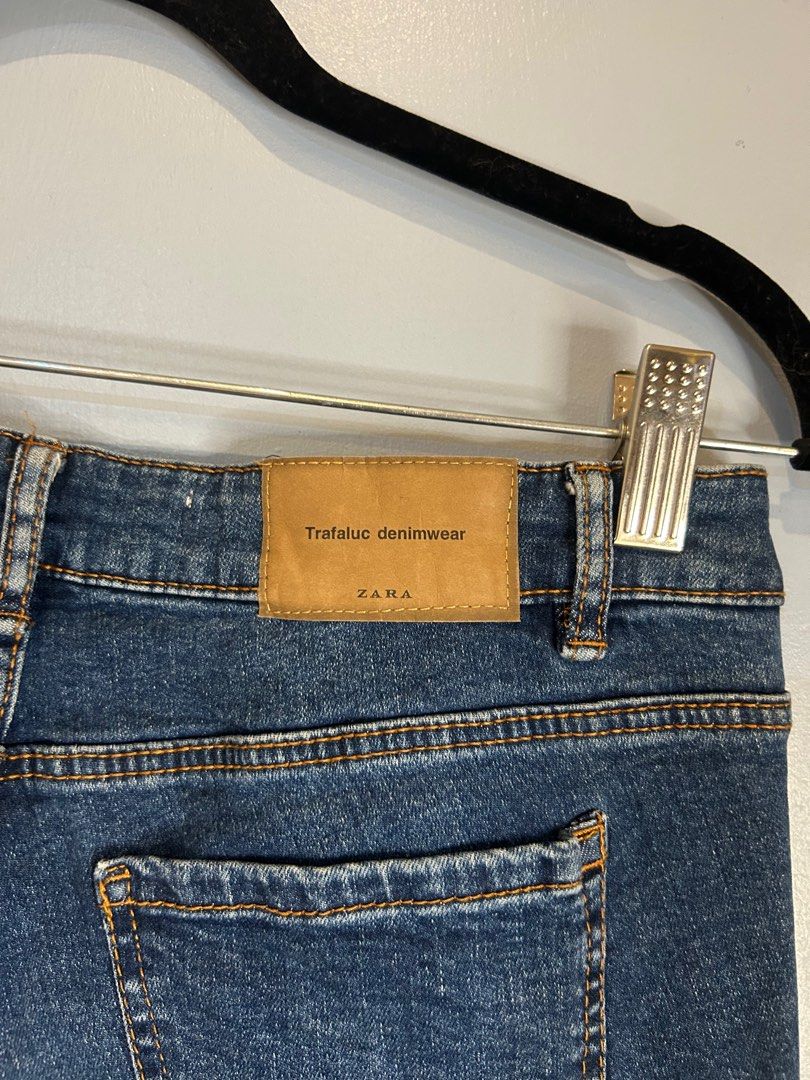 Zara Denim Jeans (Category: Jeans) located in Manila. Submitted by 888thingz.shop (Listing ID 1393388815, Image 3). Description: Brand: Zara Item: Denim Jeans Size: Large (40) Price: ₱750 ( + Shipping Fee) 🔸 Good As New. 9/10 🔸 Good Condition 🔸 No Issue/Flaws 🔸 No Return, No Exchange Policy. follow us on instagram/fb: @888thingz_shop MOP: GCASH, GRABPAY, BANK TRANSFER , PALAWAN EXPRESS (NO COD) 🔸 First to pay basis. DELIVERY COURIER: 🔸 J&T 