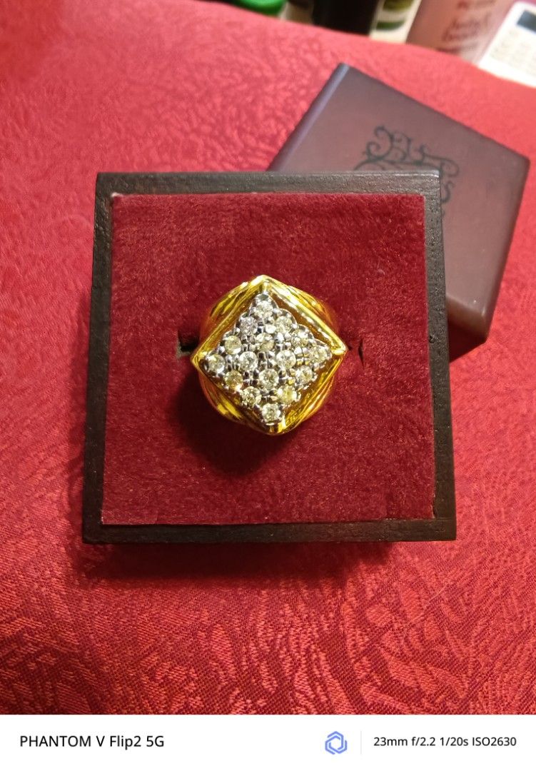 14k gold men's diamond ring (Category: Rings) located in Bacoor. Submitted by bautistajayceef (Listing ID 1393512634, Image 1). Description: For sale 14k gold men's diamond ring Php. 65,000 Standard 14k gold With total of 1 carat natural white diamonds Total of 10 grams Size 9 Still negotiable Great gift idea to your loved one Best investment With free gift box Highly pawnable For those who are interested,pls feel free txt or call me at 096150571