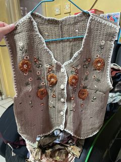 Moving house clearance ⚡️ Knitted vest64231203913603110