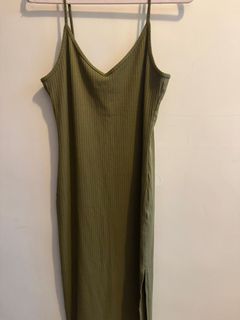 Cotton on 橄欖綠吊帶裙 / Cotton on Olive green dress with split 64231204387586110