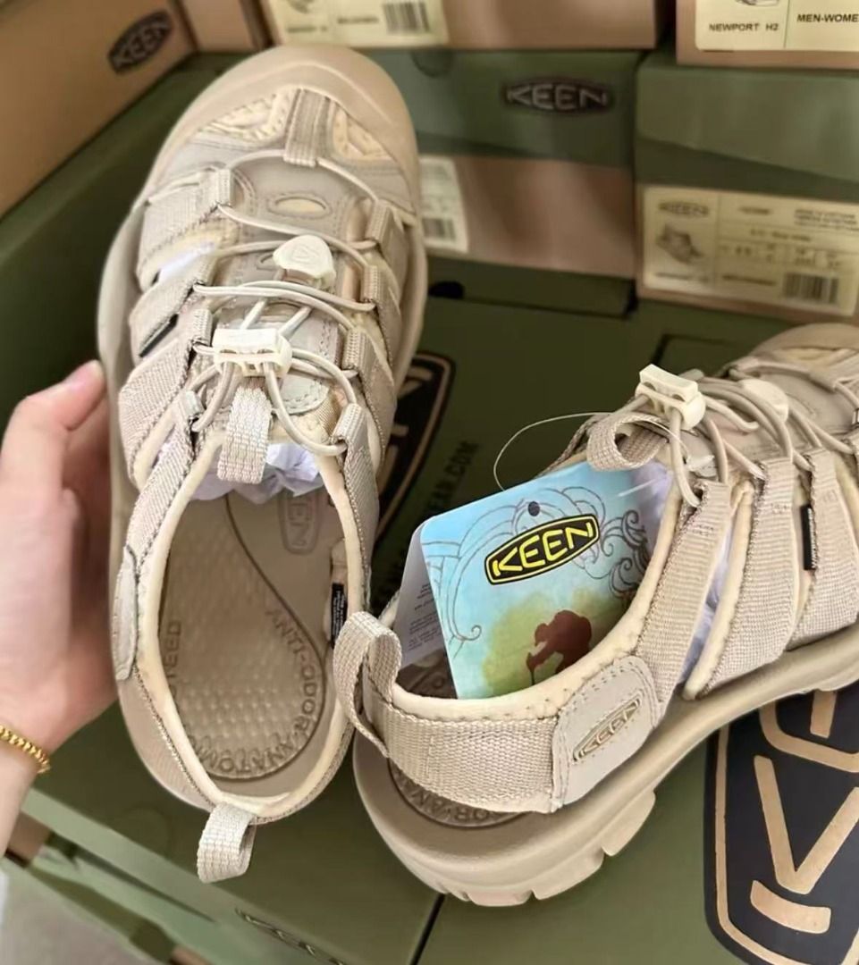 ✅ KEEN Newport H2 Sandals Unisex Game Yellow (Category: Flipflops and Slides) located in Singapore. Submitted by hkhklly77 (Listing ID 1393567651, Image 3). Description: ✅ KEEN Newport H2 Sandals Unisex Game Yellow 💨 Size: Eu36-45 💨 Color: Game Yellow 📷 I will take photos for confirmation before sending out 💬 If you are interested, please pm!.