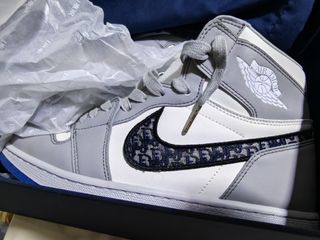 Dior 44 For Sale Buy 100+ Dior 44 online Carousell Singapore