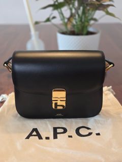 (Category: ) located in . Submitted by bysuluxurybags (Listing ID 1370397787, Image 1). Description: .