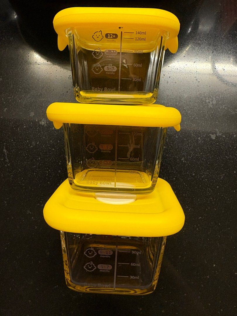 Baby food storage (Category: Weaning & Toddler Feeding) located in Makati City. Submitted by shoplecloset (Listing ID 1393554817, Image 1). Description: P90 each. P260 take all..