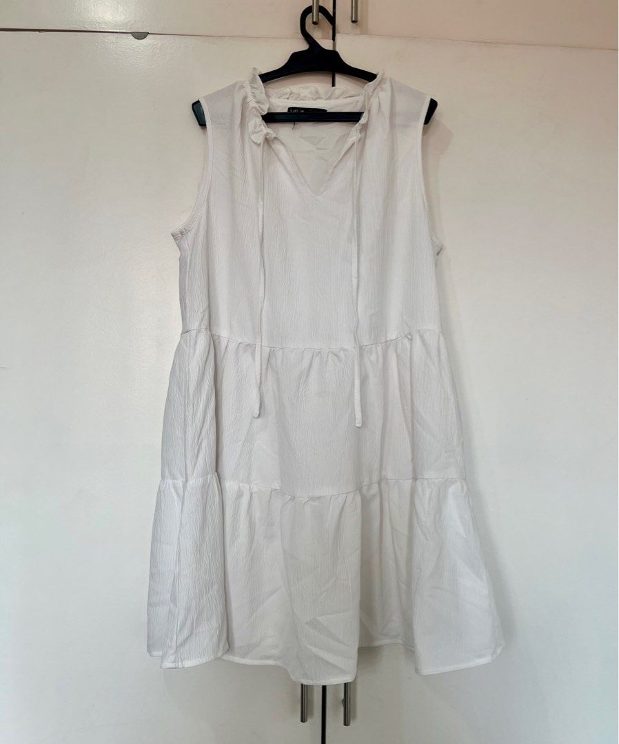 BNEW Shein White Doll Dress (Category: Dresses) located in Muntinlupa City. Submitted by bisous.ph (Listing ID 1393455549, Image 2). Description: - S on tag, can fit up to M - Color may vary slightly due to lighting - Brand new - With inner lining Location: Muntinlupa MOP: Gcash, BPI Shipping c/o buyer: Grab, Lalamove, Gogo Xpress No Sh0pee checkout.