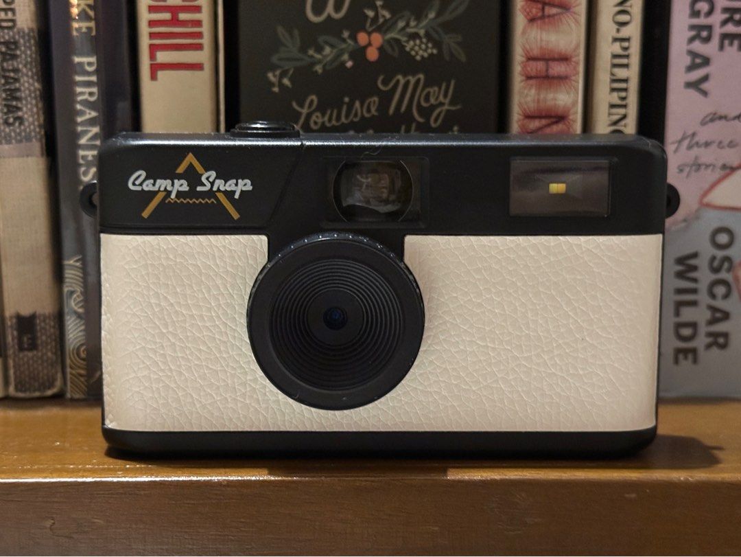Camp Snap - Screen Free Digital Camera (Category: Cameras) located in Quezon City. Submitted by penguinco (Listing ID 1393560519, Image 1). Description: Camp Snap - Screen Free Retro Camera 📸 ✨ pristine condition - like new, never dropped -> version 103B (allows you to configure, share and create your own image filter effects) ⚪️ in arctic white color 🤳 point and shoot, with built-in flash, screen-free to stay in the moment 💸 cost-effective al