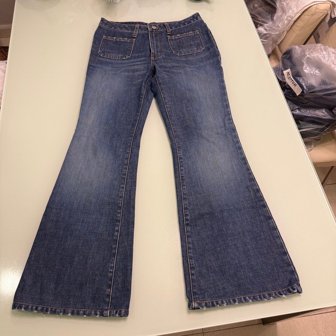 Y2k Chevignon Denim Flare Jeans/ Pants (Category: Everything Else Others) located in Manila. Submitted by dress2impress_ (Listing ID 1393603342, Image 1). Description: - Brand: Chevignon - bought from IG thrift, never worn bc doesn’t fit me - fits around S-M (see next pics for exact measurements) .