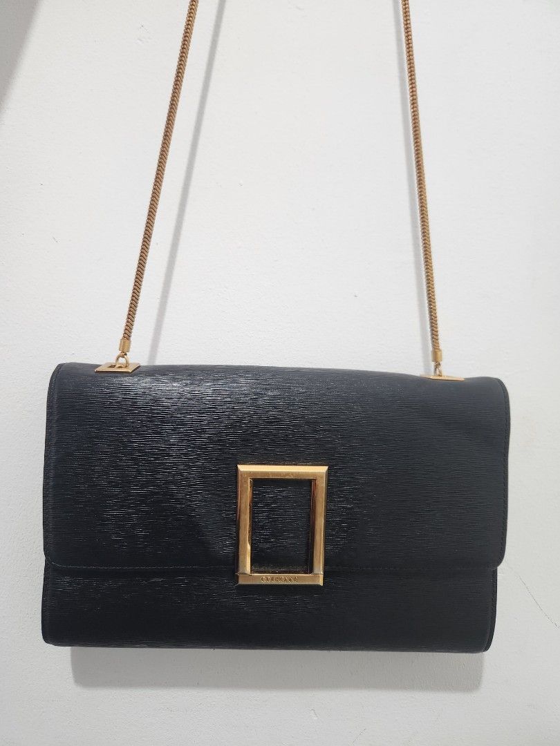 Couronne Party Bag (Category: Luxury Bags & Wallets) located in Gapan. Submitted by altheascollection (Listing ID 1393611401, Image 2). Description: Slight tarnish sa hardwares Super pretty pa sa personal.