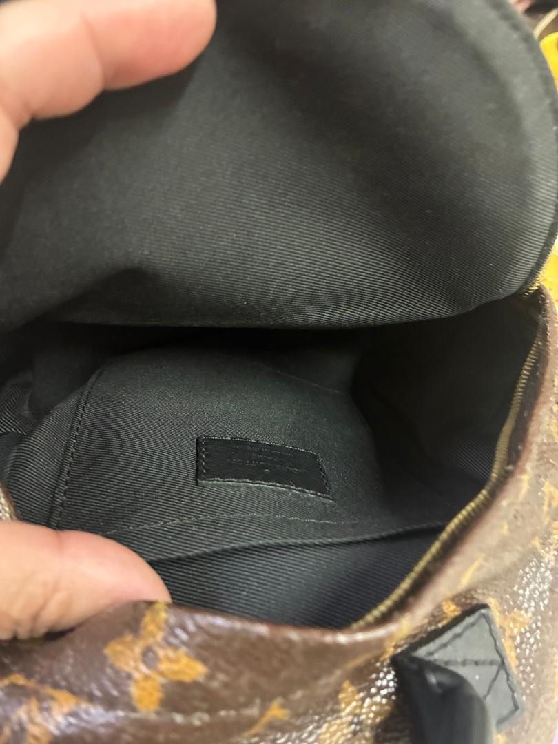 Defect mini backpack (Category: Backpacks) located in Kuala Lumpur. Submitted by fenice37 (Listing ID 1393483089, Image 3). Description: - Pm for detail picture - Authentic item - Dust bag only .