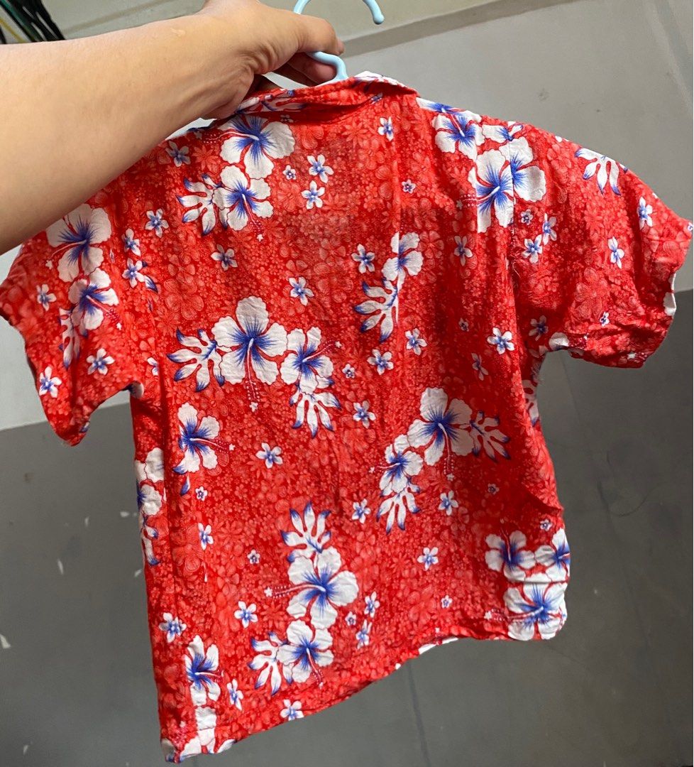 Floral Tops for baby (Category: Babies & Kids Fashion) located in Las Pinas. Submitted by vasthawk_eee147 (Listing ID 1393439921, Image 2). Description: No issues 10/10 color.