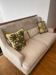 (Category: ) located in . Submitted by eboutique (Listing ID 1393510546, Image 1). Description: .
