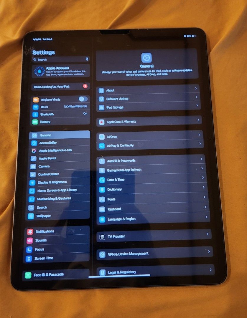 iPad Pro 12.9 128 GB M2 Space Gray Wifi (Category: iPad) located in Quezon City. Submitted by thehesitantonlineseller (Listing ID 1393475228, Image 1). Description: ITEMS ARE AVAILABLE UNITIL INDICATED AS SOLD. PLEASE READ THE WHOLE POST TO AVOID ANY CONFUSION. NOTE: This is a payment first item. Taglish ko na for so everyone can understand: The item is currently pawned. Someone made a deal and told me bibilhin nya yung unit. I claimed the unit o
