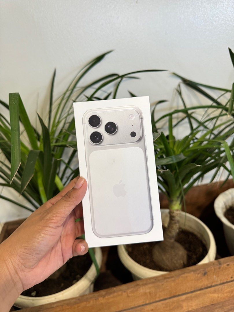 IPhone 17 Pro 256gb, 512gb and 1TB (Category: iPhone 17 Series) located in Pasig City. Submitted by melissaomb01623 (Listing ID 1393552071, Image 2). Description: IPhone 17 Pro Brand new Hk variant single sim plus e sim 1 year warranty 256gb 77,500 512gb 89k 1TB 103k 📌pick up store in greenhills shopping center 📌we do cod in metro manila and near provinces just add sf only 📌we ship nationwide via LBC 📌we accept swap/trade in 📌we accept credi