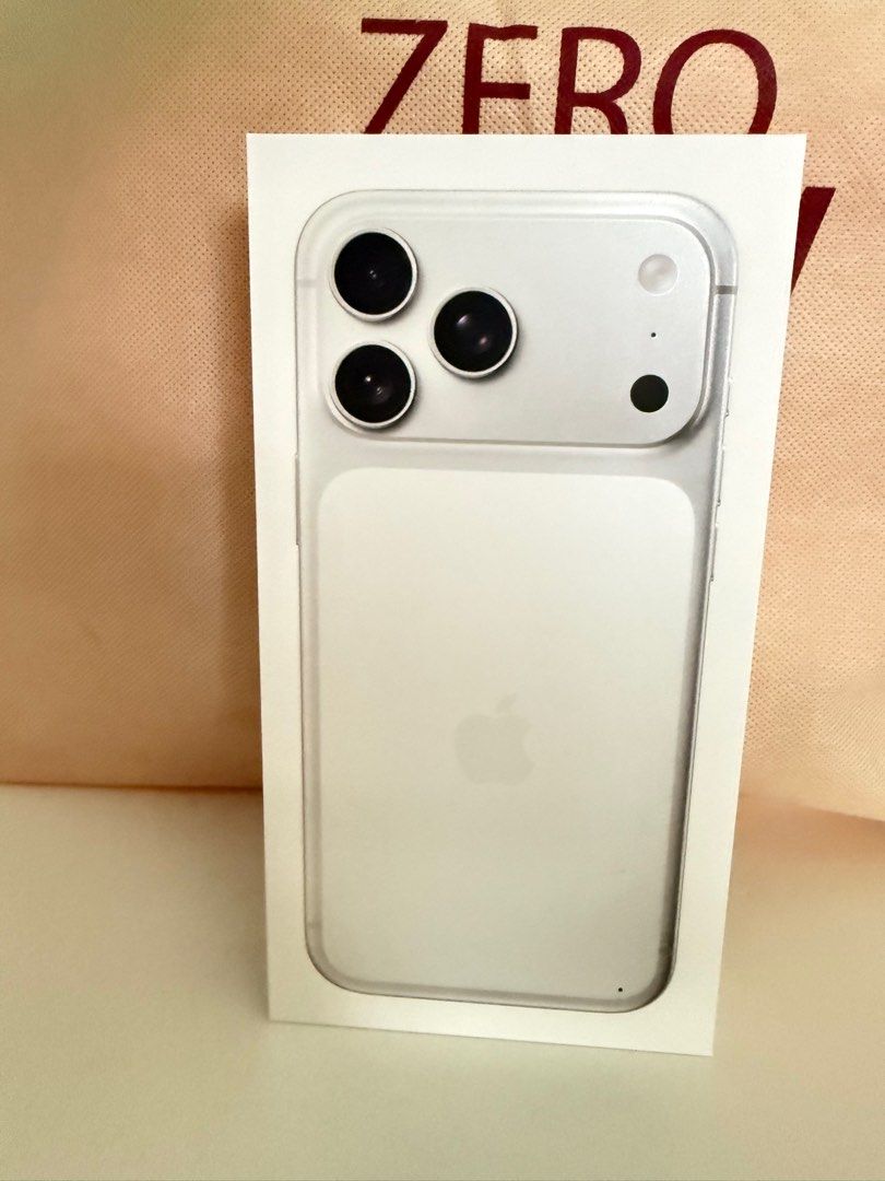 iPhone17promax 1TB SIMフリー シルバー AppleCare 24時間以内出荷