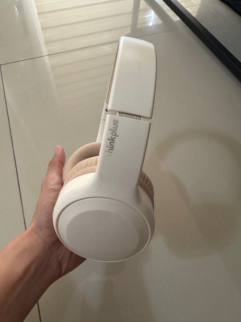 lenovo headphone (Category: Headphones & Headsets) located in Taytay. Submitted by destashingmomma (Listing ID 1393529722, Image 3). Description: Wireless lenovo bluetooth headphones Some foam parts are peeling but no issues with sound quality This is just for listening to music or videos not for calling purposes .