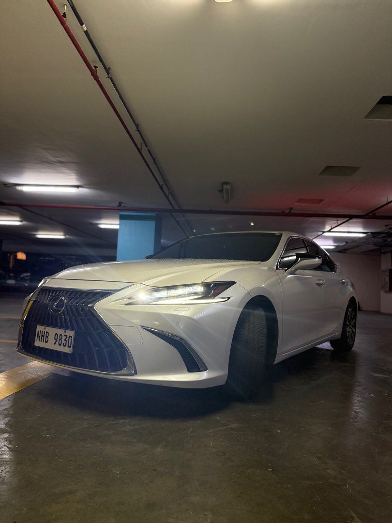 Lexus ES300h Executive Hybrid (A) (Category: Used Cars) located in Mandaluyong City. Submitted by olachicoas (Listing ID 1393515130, Image 2). Description: 2023 Lexus Es300h Best and Most Fuel Efficient Car 1st owner got it from Lexus BGC Im also okay to offset 800,000 pesos with watches and the rest is cash very negotiable Mileage: Almost 34,000 km Reason for selling: buying a 2025 Land Cruiser You can view it in One Shangrila Place in Mandaluyo