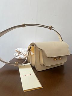 （分類：）位於 。 由 byeoldhinew 提交（商品編號 1393529609，圖片 1）。簡介： 。