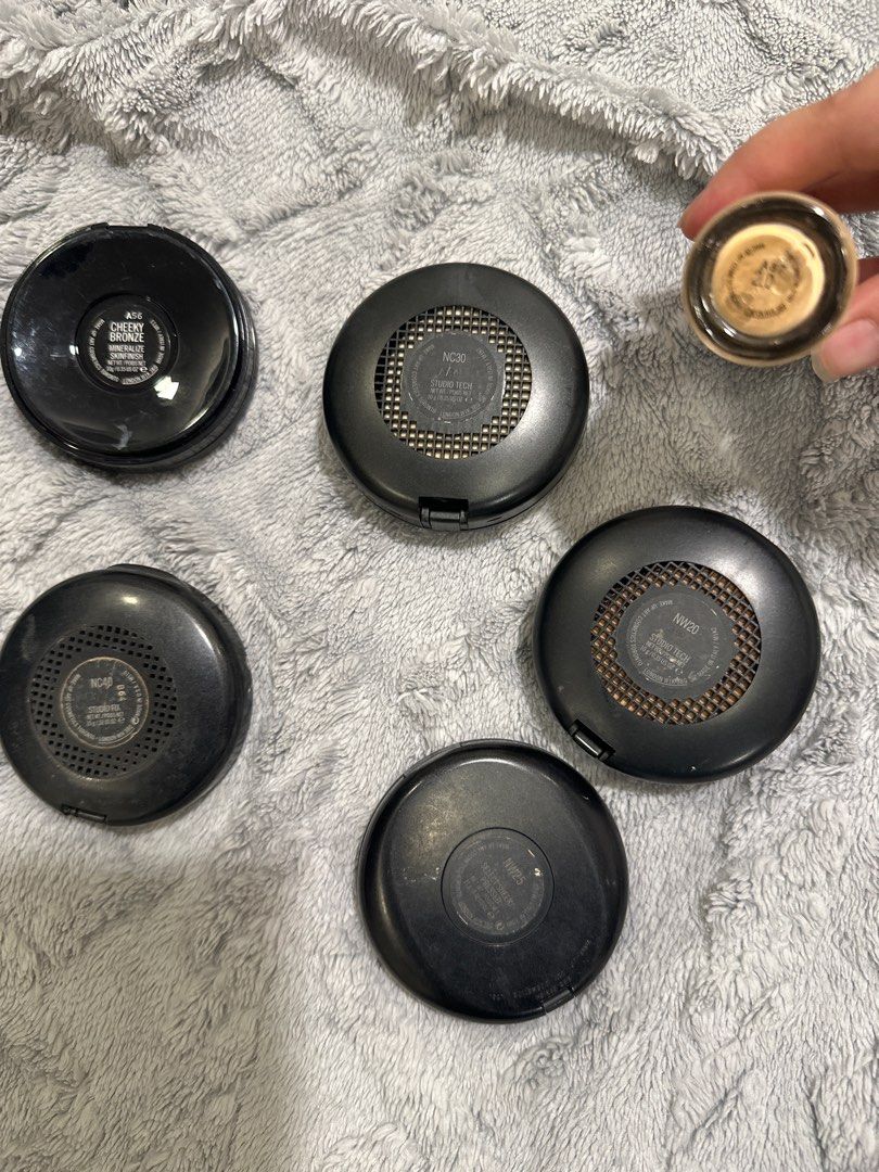 Original Mac Cosmetics Powder and Cream Foundation (Category: Makeup) located in Quezon City. Submitted by alysstrade (Listing ID 1391872922, Image 3). Description: Take all only Expired but still has pigment and blends well. Use with your own caution. .