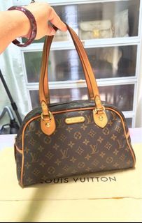 (Category: ) located in . Submitted by junecloset (Listing ID 1393524743, Image 1). Description: .