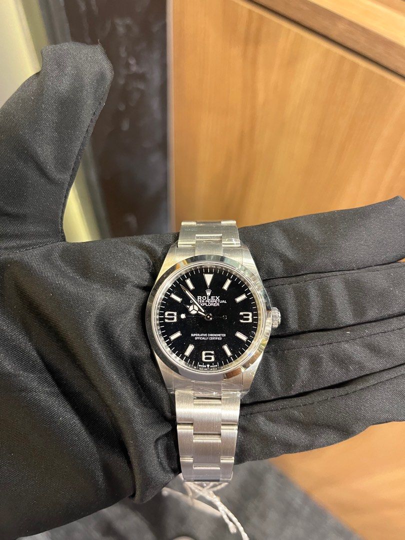 Rolex Explorer I 36mm (Category: Luxury Watches) located in Marikina City. Submitted by yaniyanyan (Listing ID 1393459121, Image 2). Description: ROLEX Explorer I 36mm Black (Bnew) • Ref 124270 • Yr 2025 • w/ Original Papers.