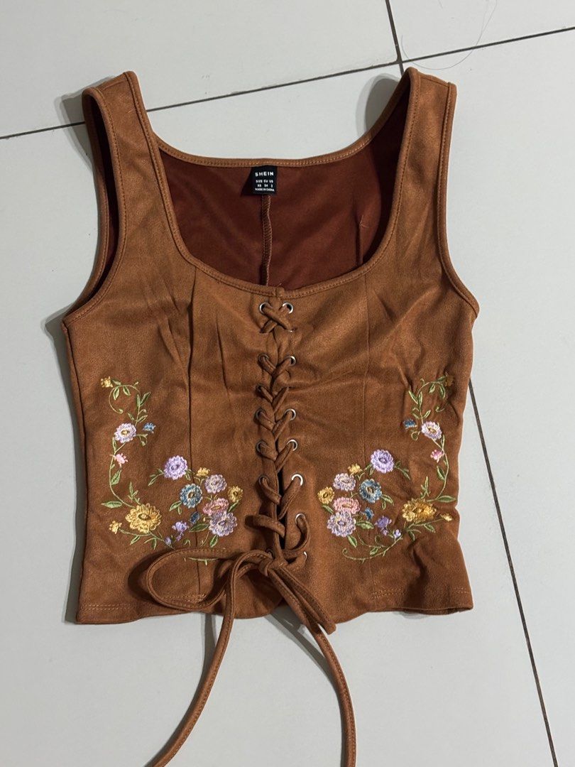 shein brown corset top (Category: Sleeveless) located in Quezon City. Submitted by blueeeming (Listing ID 1393611258, Image 2). Description: .