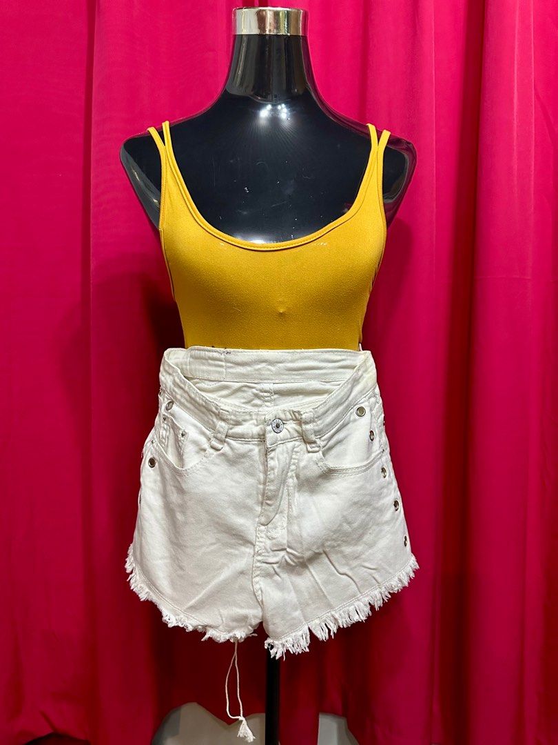 Shorts and Pants size 24-30 (Category: Other Bottoms) located in Bulacan. Submitted by jcshoppe (Listing ID 1393594318, Image 1). Description: Short size 24-27 Pants size 27-31 Check out T!kt0k! .