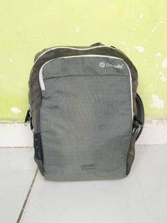 100+ Pacsafe Dijual Tas Dompet Carousell Indonesia