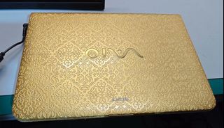 Sony Vaio (gold )notebook I564178583757057110