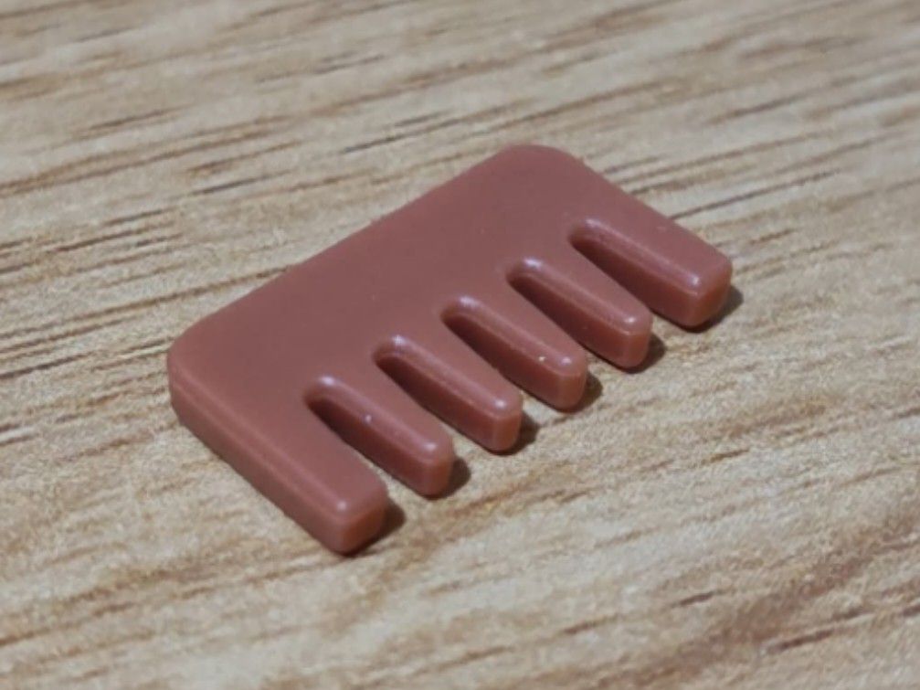 Sylvanian Families Rare Hedgehog Comb (Category: Figurines & Statues) located in Dasmarinas. Submitted by slowblinkshop (Listing ID 1393511255, Image 1). Description: .