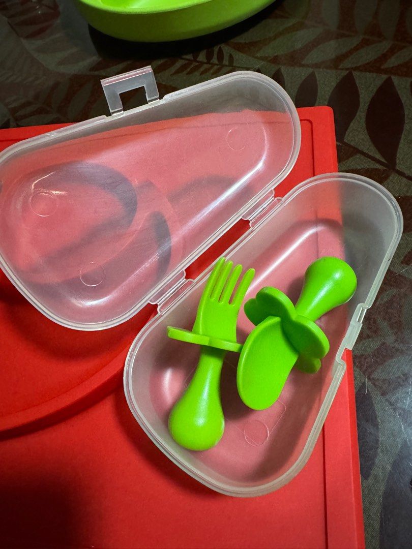 Training spoon and fork with container (Category: Weaning & Toddler Feeding) located in Quezon City. Submitted by big_fat_momma (Listing ID 1393441999, Image 2). Description: .