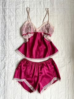 (Category: ) located in . Submitted by yourvintagebuddy (Listing ID 1393583795, Image 1). Description: .