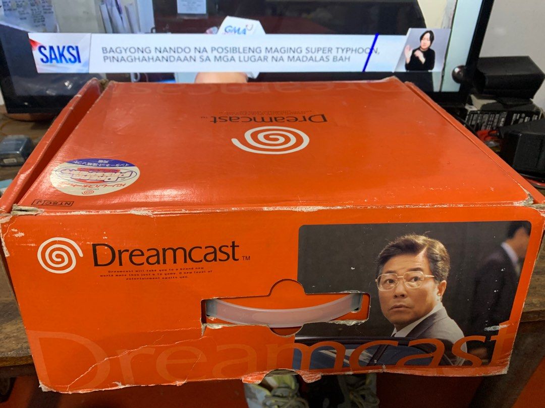 VINTAGE DREAMCAST (Category: Nintendo) located in Manila. Submitted by miah_collectiblesurplus (Listing ID 1393586132, Image 2). Description: 10,000 pesos Location: Valenzuela VINTAGE DREAMCAST from Japan item Tested working w/ power untested sa games selling as is .
