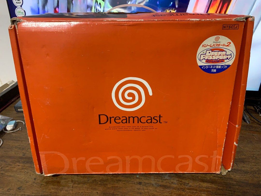 VINTAGE DREAMCAST (Category: Nintendo) located in Manila. Submitted by miah_collectiblesurplus (Listing ID 1393586132, Image 3). Description: 10,000 pesos Location: Valenzuela VINTAGE DREAMCAST from Japan item Tested working w/ power untested sa games selling as is .