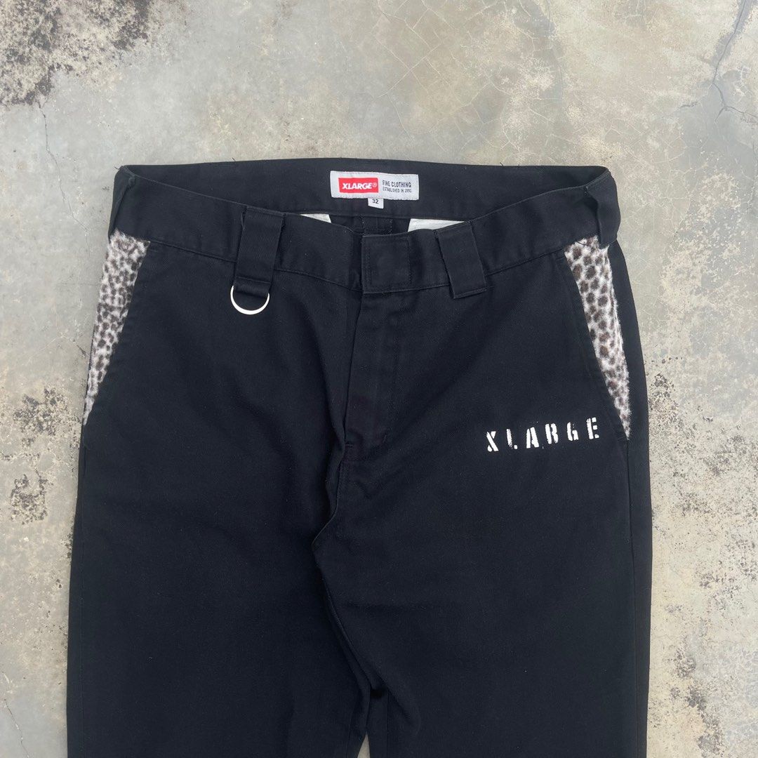 X LARGE JAPAN 🦍BLACK KHAKI 32 (Category: Jeans) located in Villaverde. Submitted by bakatzy_secondhand_garments (Listing ID 1393567899, Image 3). Description: 🥷🏾BRAND: X LARGE JAPAN 🦍 📍SECTION: RELAX JEANS 🔗CONDITION: EXCELLENT ‼️ 🔗SIZE ON TAG (32)ACTUAL SIZE ▪️waist 32-33 ▪️Length 41 ▪️Leg opening 8 🔥Price 1200 PHP 📍Loc.NUEVA VIZCAYA.