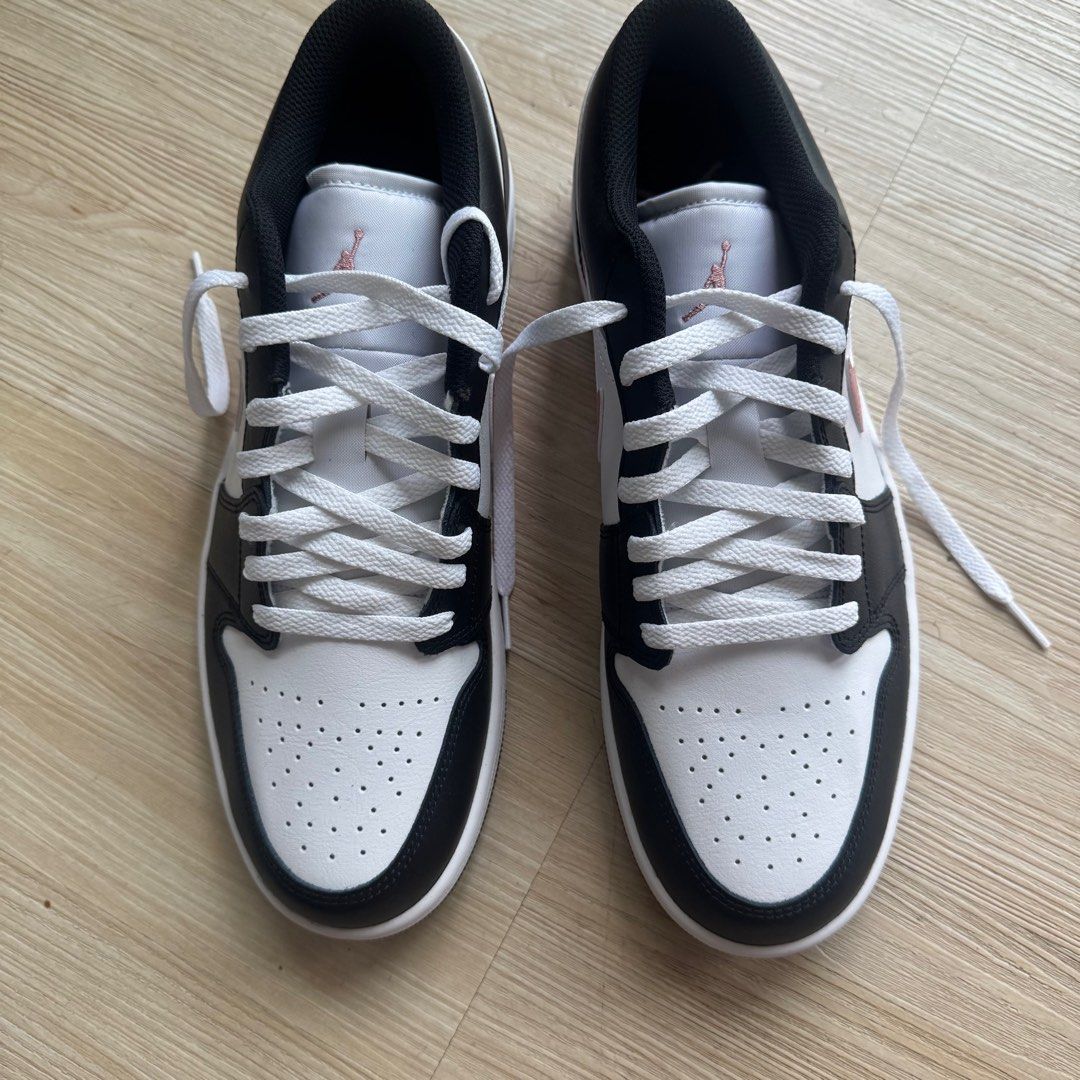 Air Jordan 1 Low Rust Pink (Category: Sneakers) located in Manila. Submitted by cococlio (Listing ID 1390305957, Image 1). Description: Brandnew , not yet worn authentic, view code bought in UAE .