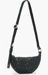 (Category: ) located in . Submitted by pick_en_click (Listing ID 1390408440, Image 1). Description: .