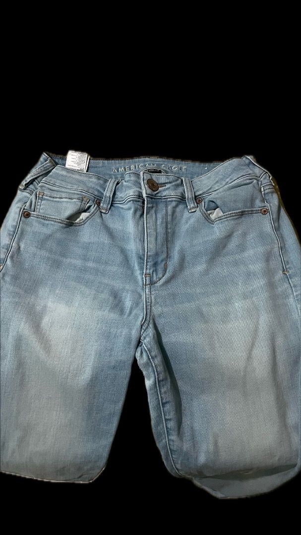 American Eagle Blue Jeans Outfitters (medium) (Category: Jeans) located in Quezon City. Submitted by julsdeclutter (Listing ID 1390397130, Image 2). Description: American Eagle Outfitters | Original American Eagle.