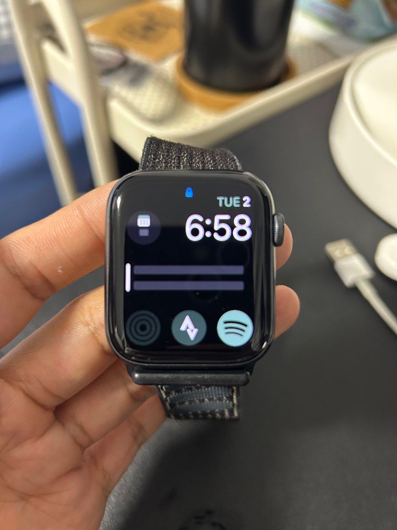 Apple Watch SE (Gen 1) 44mm 32GB Nike Edition Space Gray