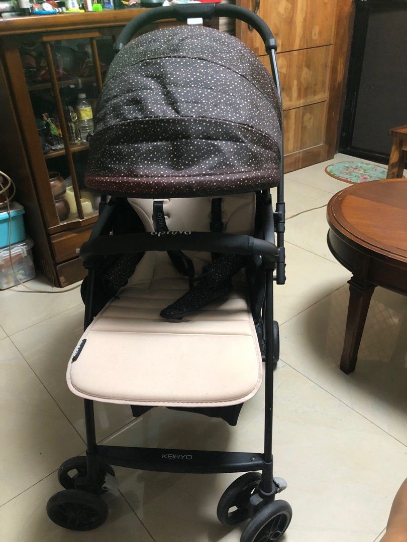 Apruva Keiryo (Category: Strollers) located in Las Pinas. Submitted by m.t.closet (Listing ID 1390258539, Image 2). Description: Keiryo Apruva Lightweight Still in good condition. See picture to appreciate .
