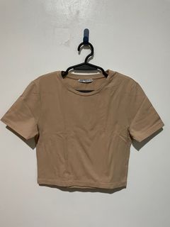 (Category: ) located in . Submitted by primcloset (Listing ID 1390364235, Image 1). Description: .