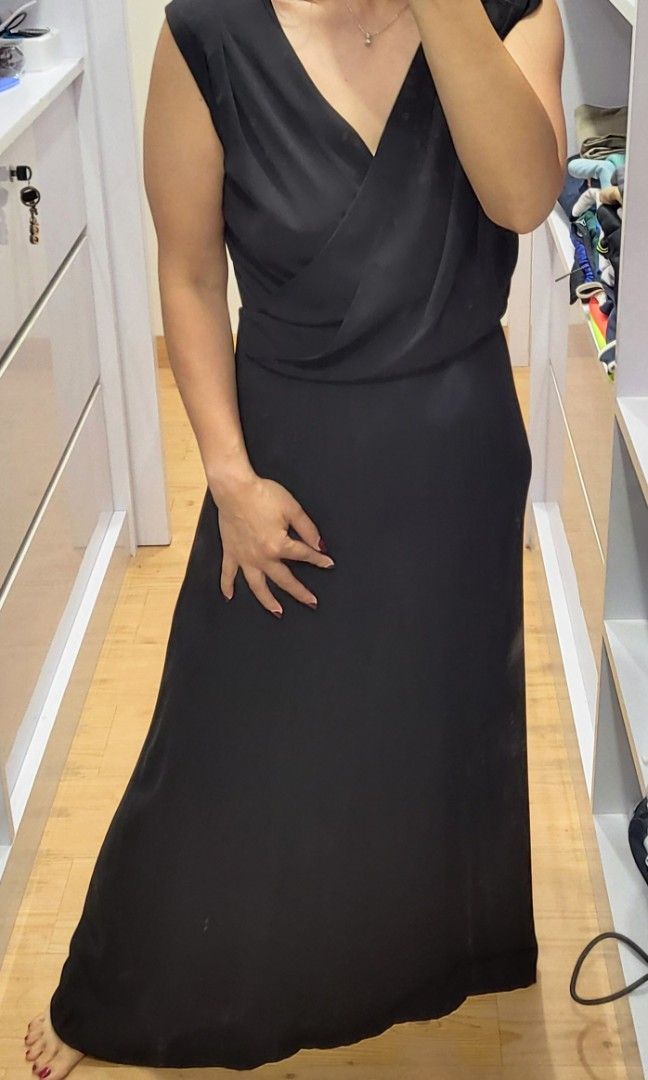 Black Long Dress for women, V neck dress (PRELOVED like new) Kondisi 90%  good Night Dress Black Dinner Dress Little Black Dress Woman Gown
